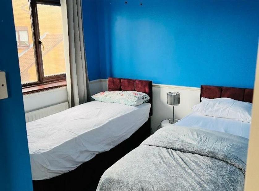 Clove, 3-4 Bed House With Garden, Free Parking, Sleeps 9 In Grays & Chafford Hundred Stifford エクステリア 写真