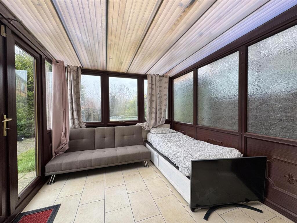 Clove, 3-4 Bed House With Garden, Free Parking, Sleeps 9 In Grays & Chafford Hundred Stifford エクステリア 写真