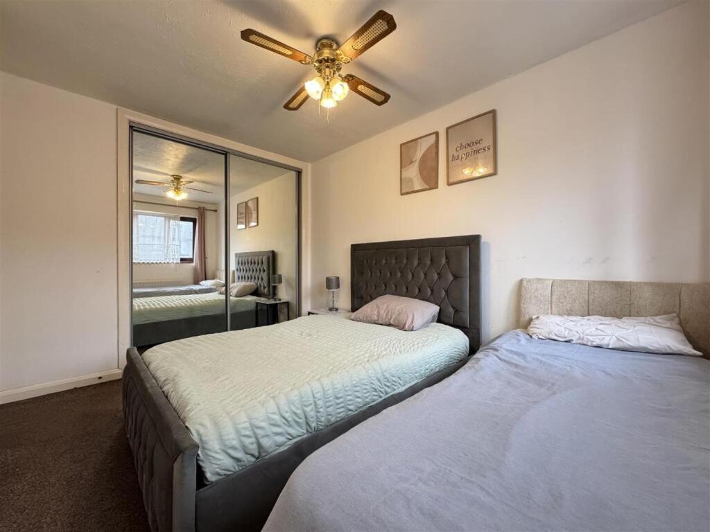 Clove, 3-4 Bed House With Garden, Free Parking, Sleeps 9 In Grays & Chafford Hundred Stifford エクステリア 写真
